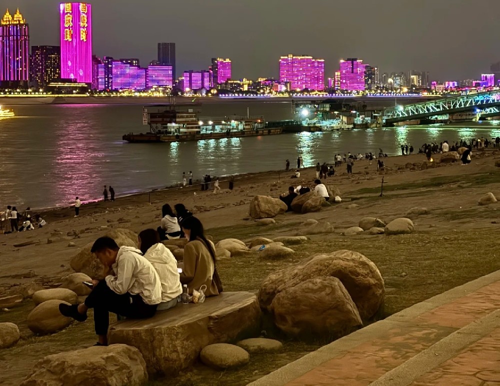 武汉汉口夜生活全指南：这些夜间活动让你不虚此行！